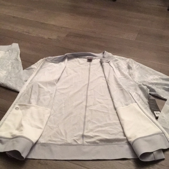 Brand new old navy active jacket - Picture 6 of 7